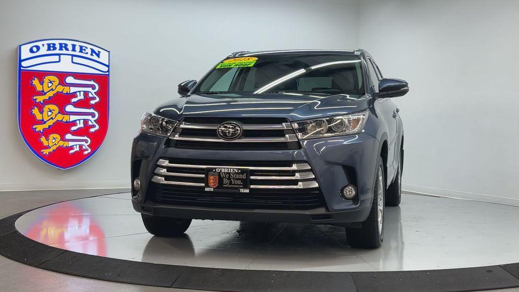 used 2018 Toyota Highlander car, priced at $27,900