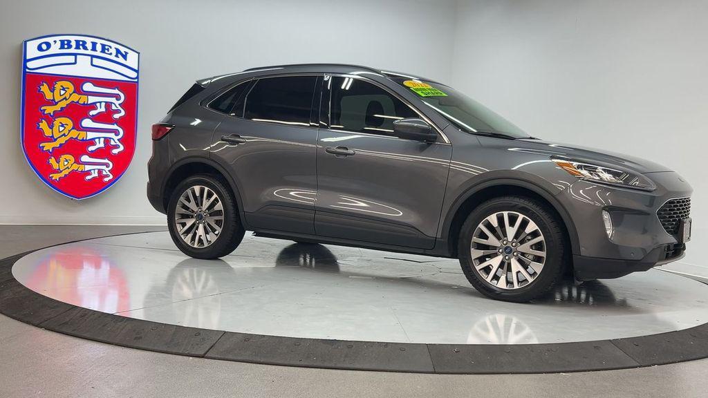 used 2022 Ford Escape car, priced at $17,900