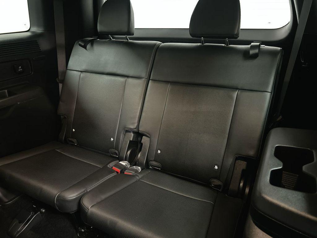 used 2024 Hyundai Santa Fe car, priced at $31,900