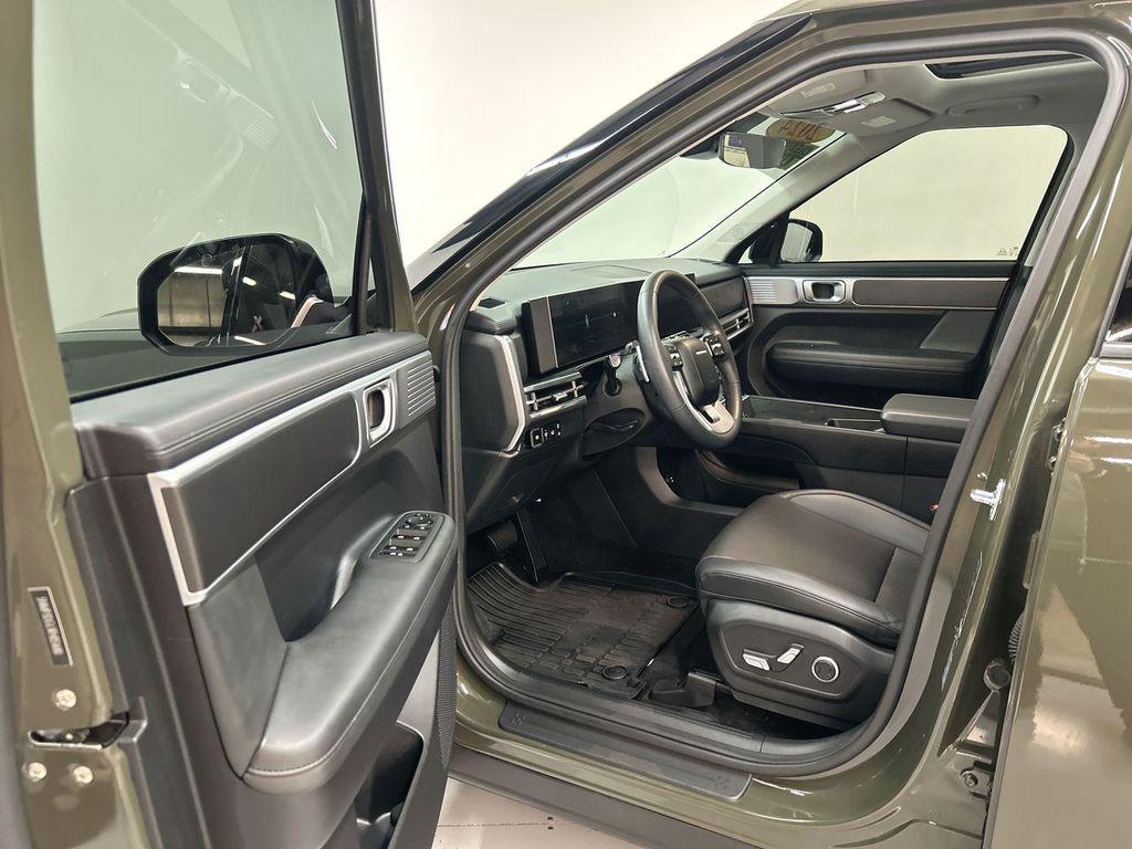 used 2024 Hyundai Santa Fe car, priced at $31,900