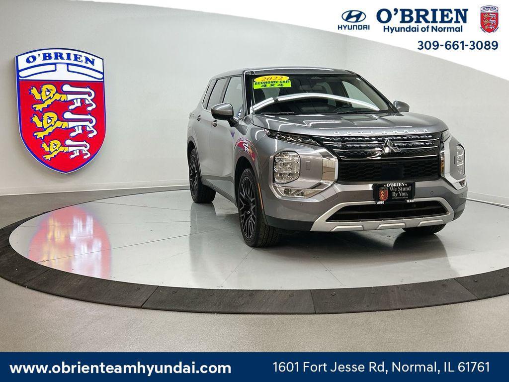 used 2022 Mitsubishi Outlander car, priced at $17,900