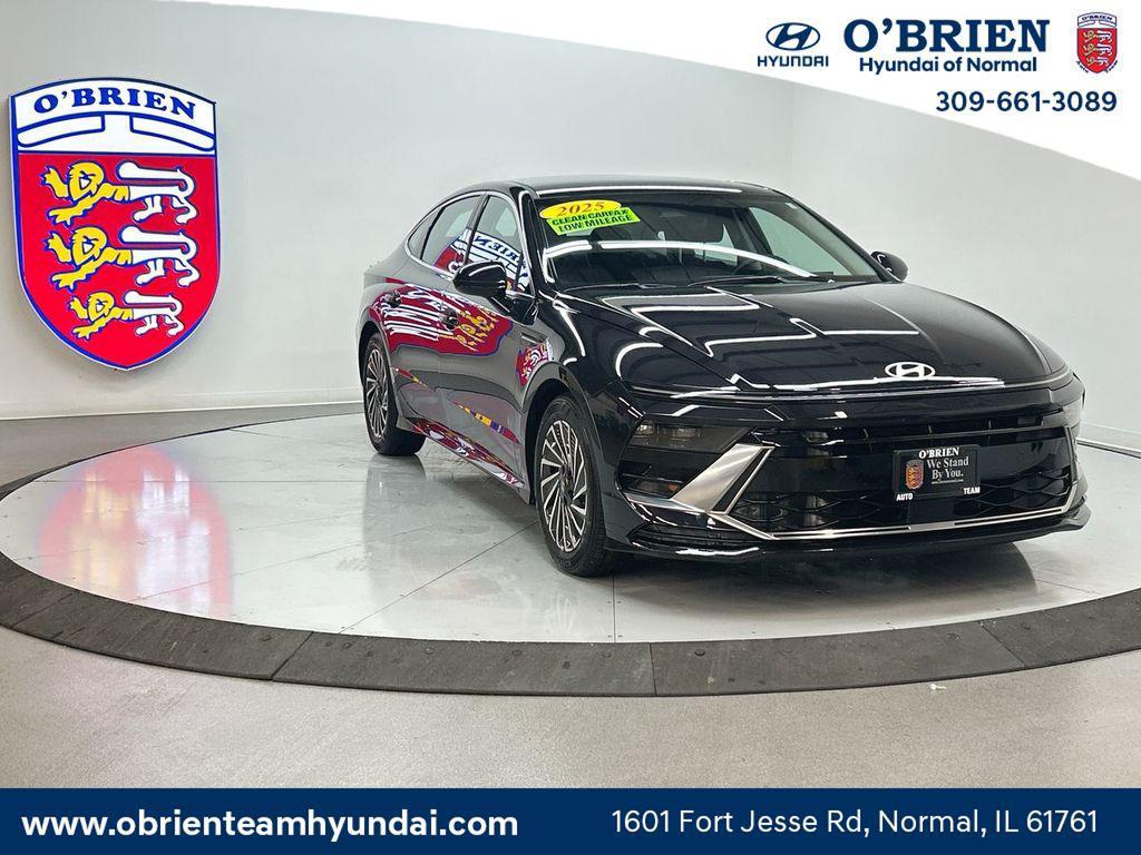 used 2025 Hyundai Sonata Hybrid car, priced at $26,900