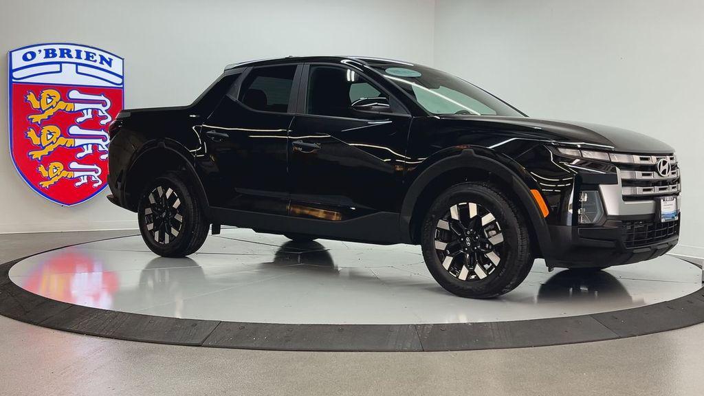 used 2025 Hyundai SANTA CRUZ car, priced at $27,900