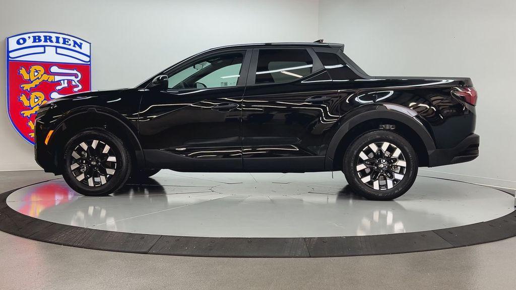 used 2025 Hyundai SANTA CRUZ car, priced at $27,900