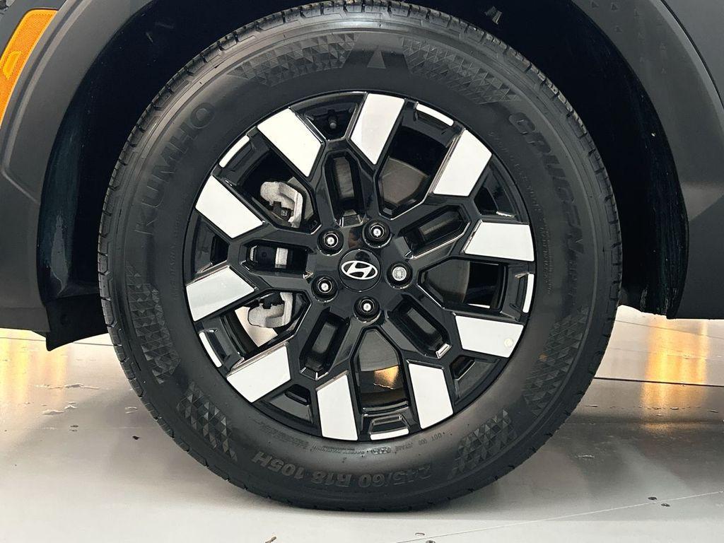 used 2025 Hyundai SANTA CRUZ car, priced at $27,900