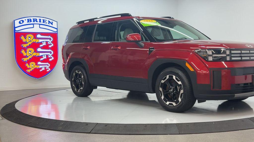 used 2025 Hyundai Santa Fe car, priced at $31,900