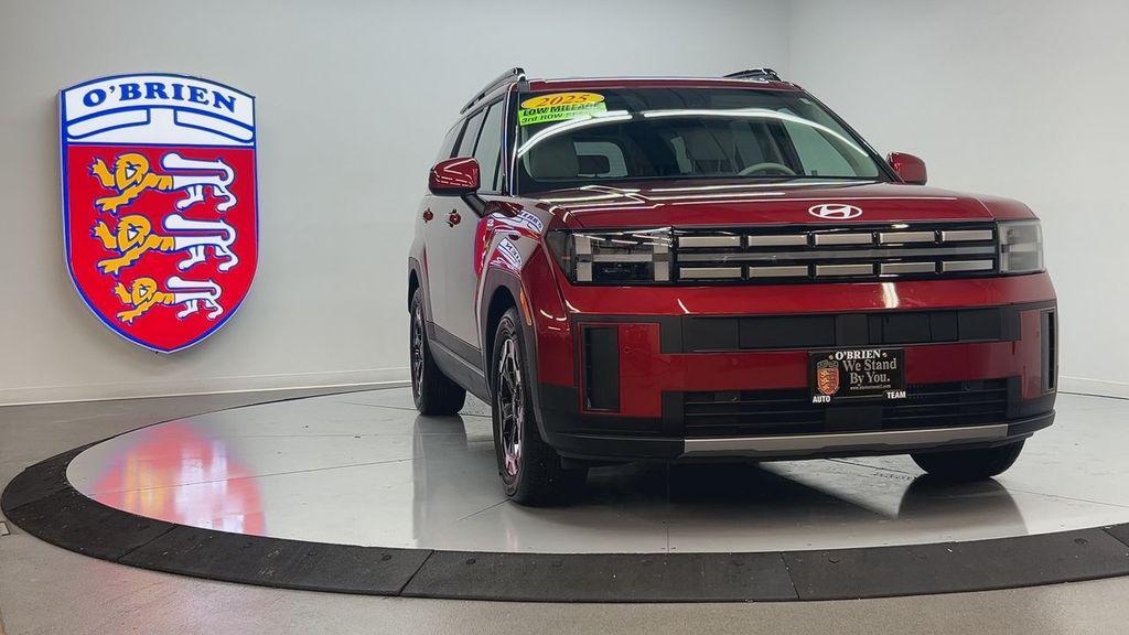 used 2025 Hyundai Santa Fe car, priced at $31,900