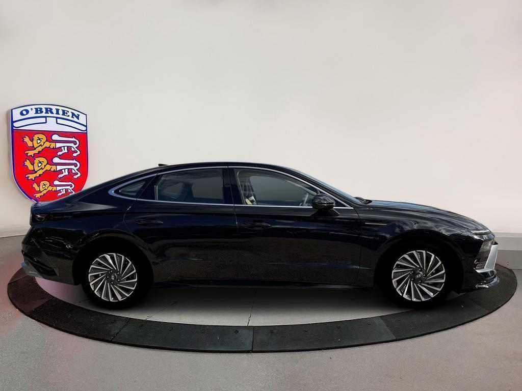 new 2026 Hyundai Sonata Hybrid car, priced at $39,905