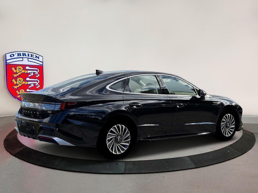 new 2026 Hyundai Sonata Hybrid car, priced at $39,905