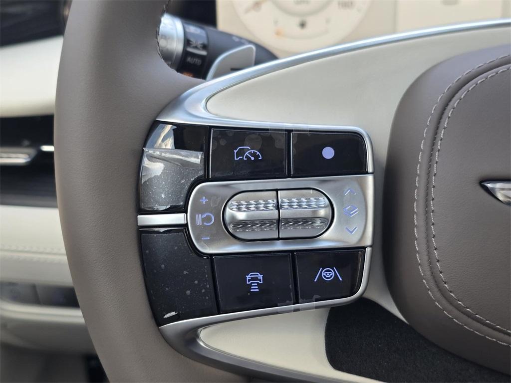 new 2026 Genesis G90 car, priced at $95,110