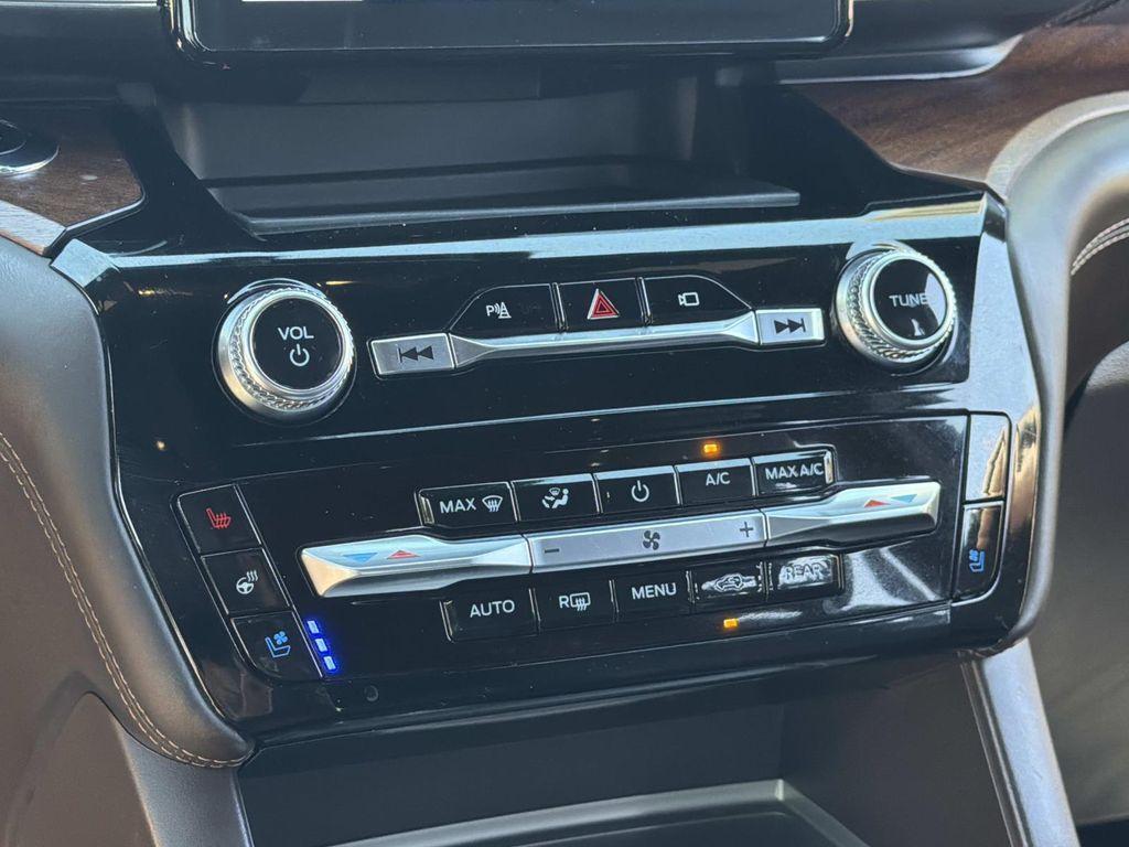 used 2023 Ford Explorer car, priced at $39,871