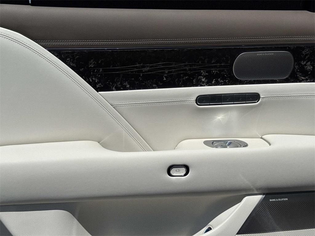 new 2026 Genesis G90 car, priced at $105,380