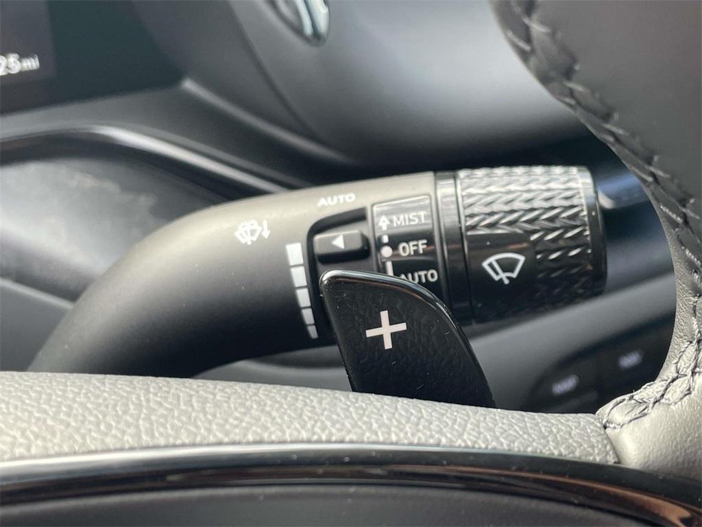 new 2026 Genesis G90 car, priced at $108,160