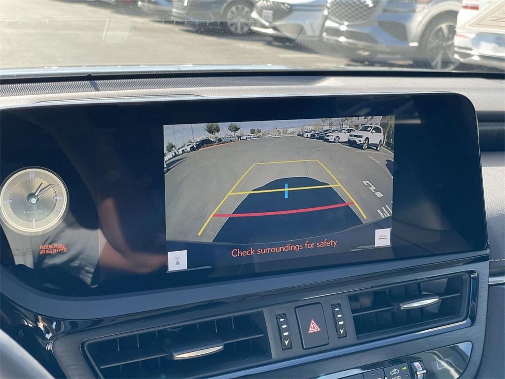 used 2024 Lexus ES 350 car, priced at $40,291