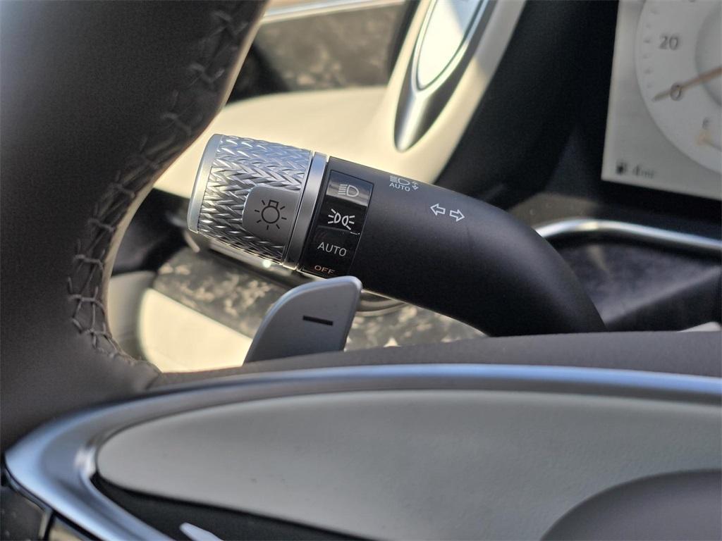 new 2026 Genesis G90 car, priced at $105,410