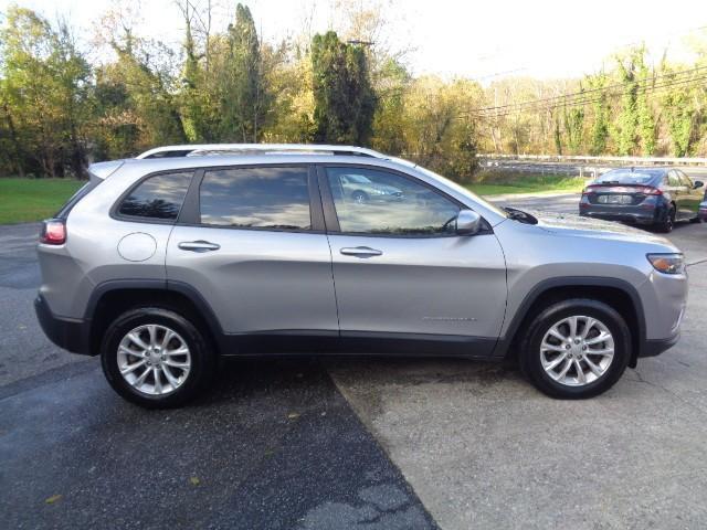 used 2020 Jeep Cherokee car, priced at $12,995
