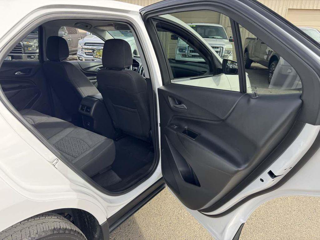 used 2022 Chevrolet Equinox car, priced at $14,999