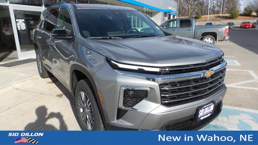 new 2026 Chevrolet Traverse car, priced at $46,020
