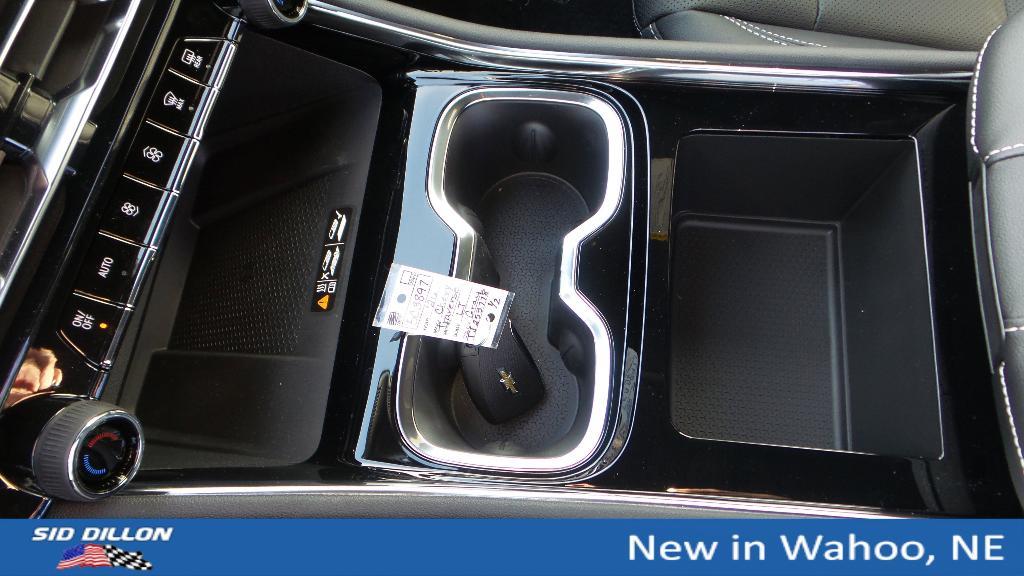 new 2026 Chevrolet Traverse car, priced at $46,020