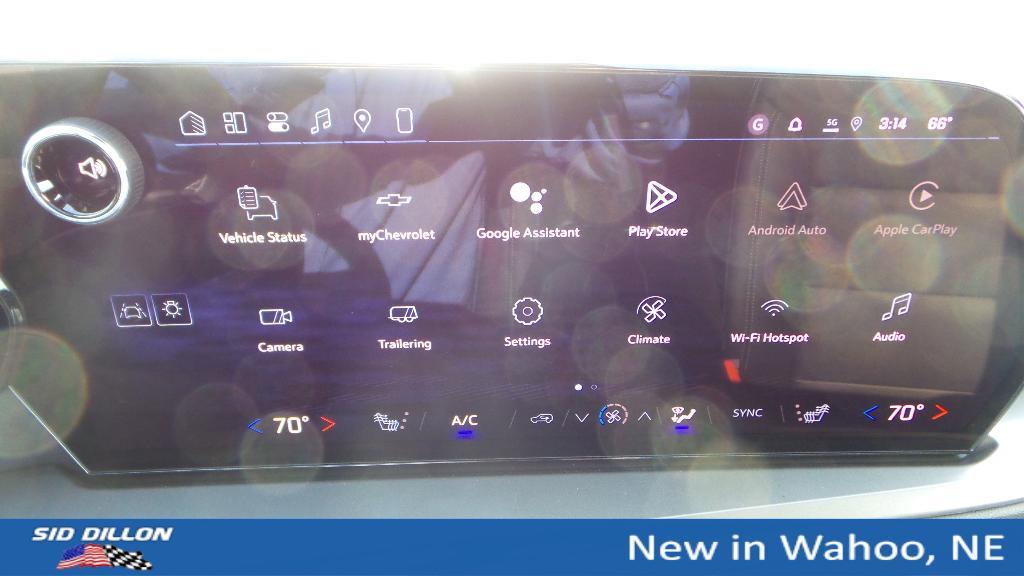 new 2026 Chevrolet Traverse car, priced at $46,020