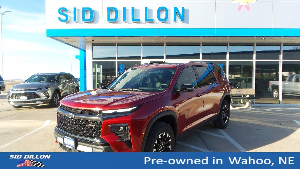 used 2024 Chevrolet Traverse car, priced at $44,991