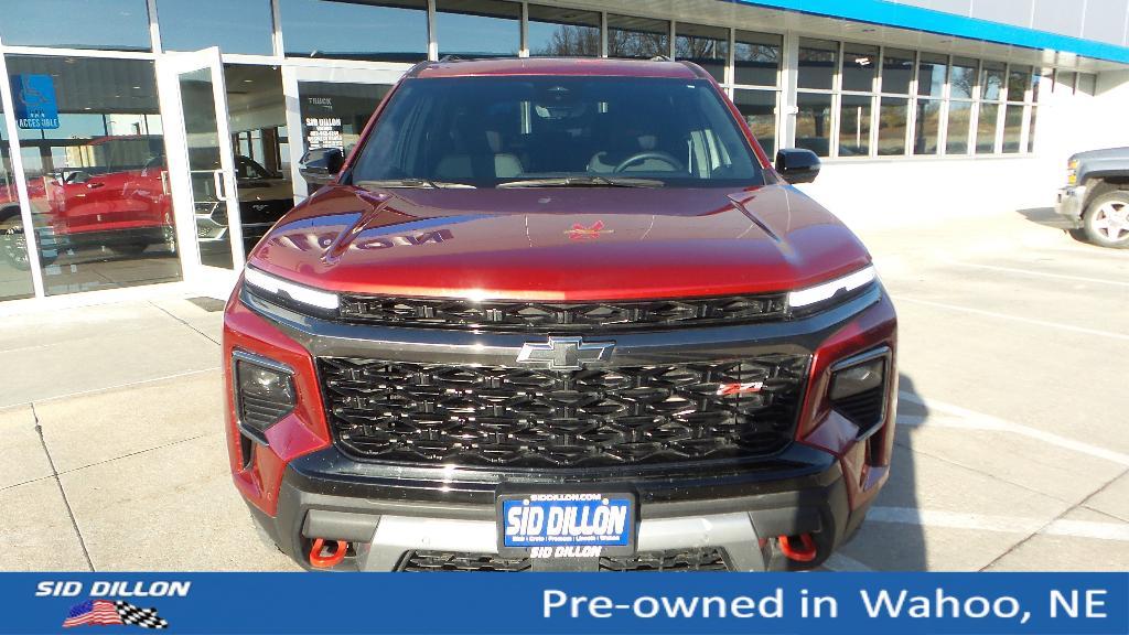 used 2024 Chevrolet Traverse car, priced at $44,991