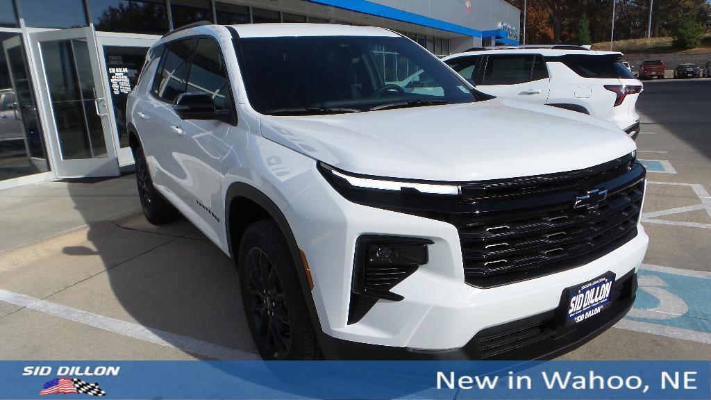 new 2026 Chevrolet Traverse car, priced at $44,532