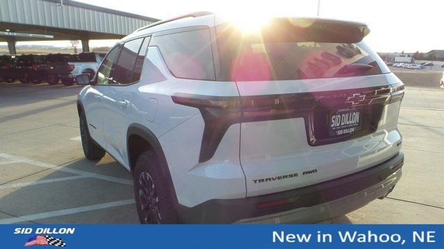 new 2026 Chevrolet Traverse car, priced at $54,265