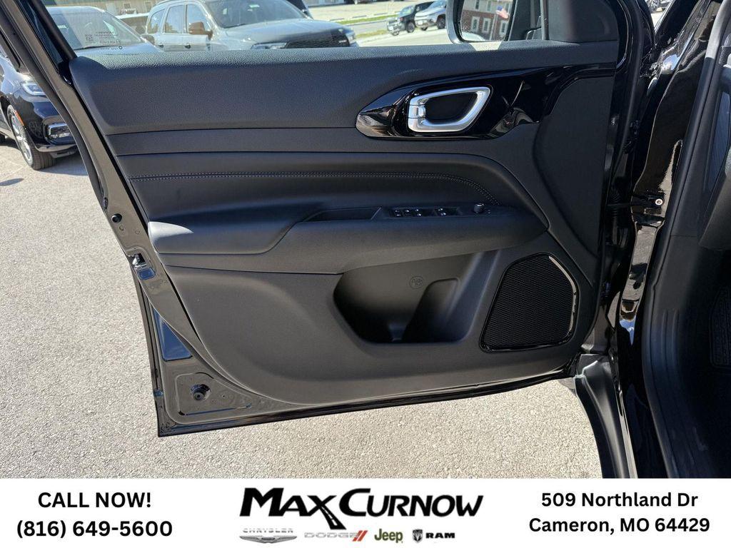 new 2026 Jeep Compass car, priced at $33,376