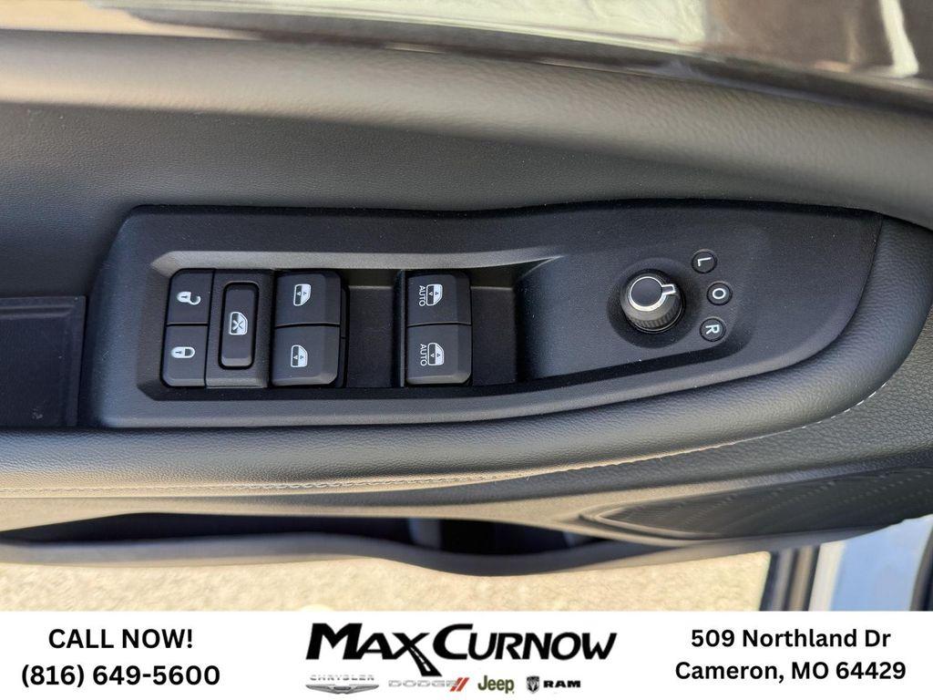 used 2023 Jeep Grand Cherokee car, priced at $31,788