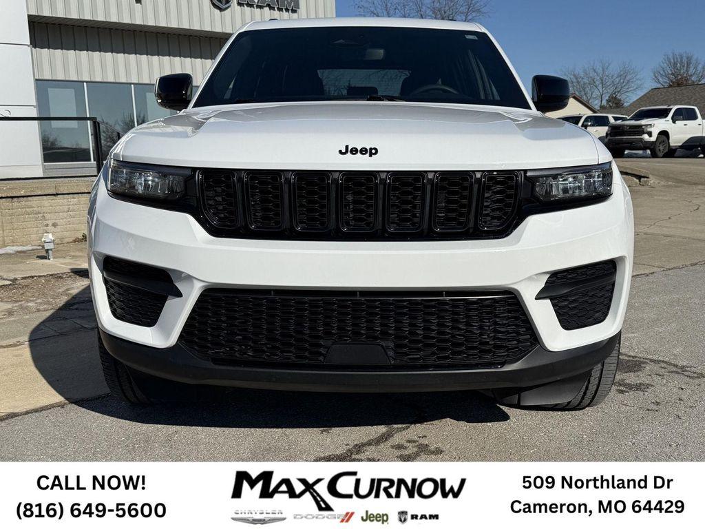 used 2023 Jeep Grand Cherokee car, priced at $31,788
