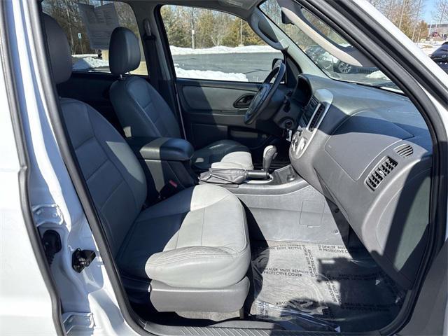 used 2005 Ford Escape car, priced at $6,975