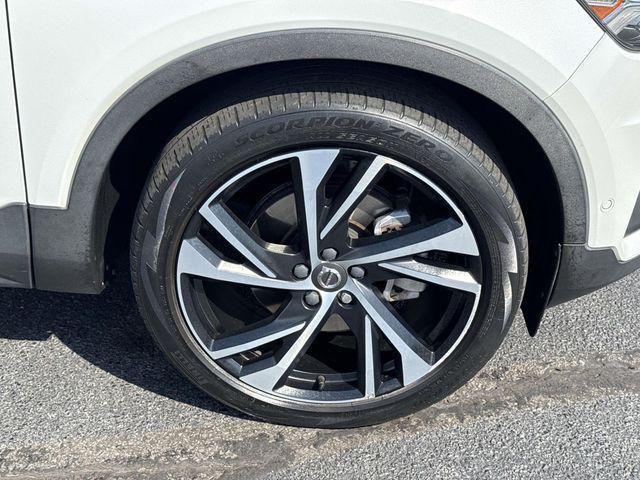 used 2021 Volvo XC40 car, priced at $21,475