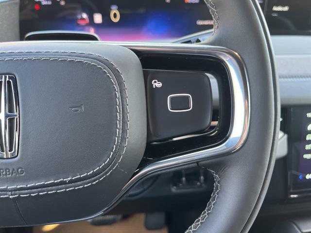 new 2025 Lincoln Navigator car, priced at $107,590