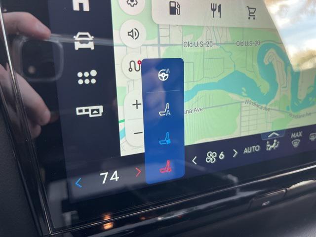 new 2025 Lincoln Navigator car, priced at $107,590