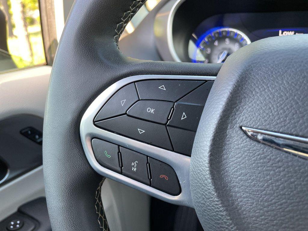 used 2023 Chrysler Pacifica car, priced at $23,773
