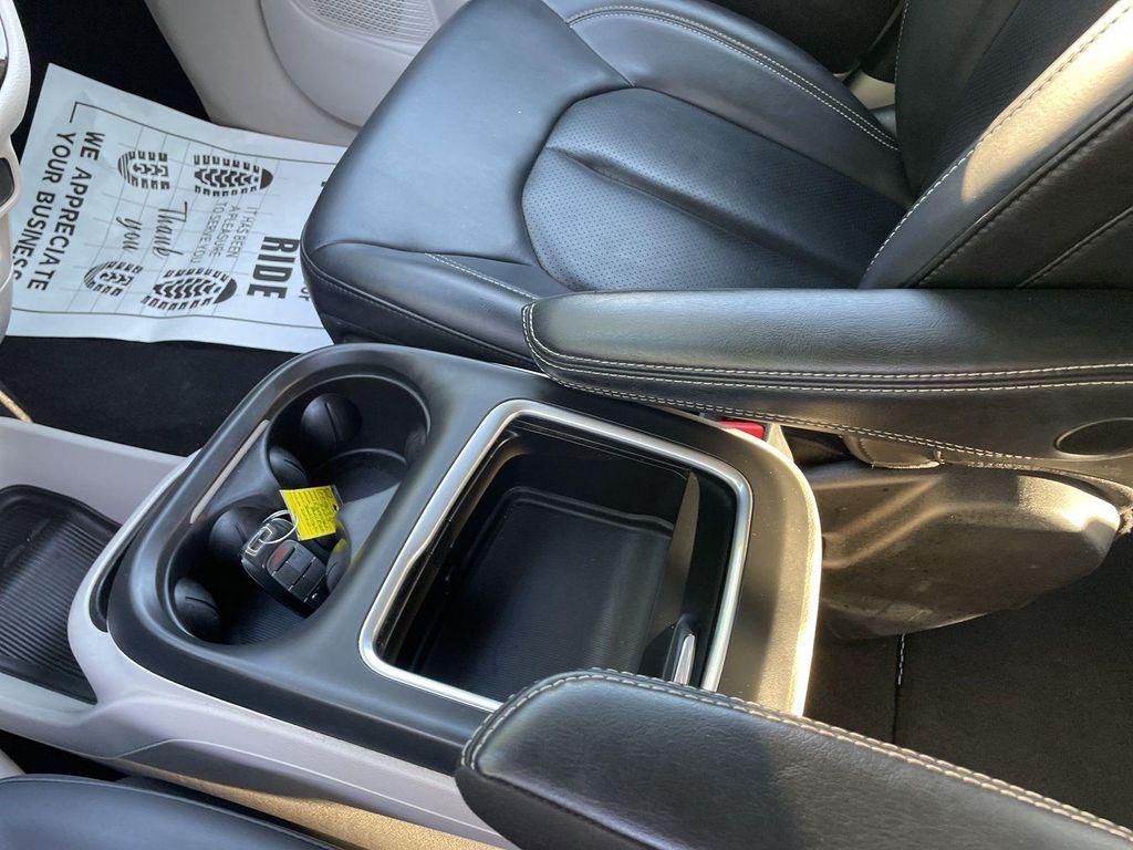 used 2023 Chrysler Pacifica car, priced at $23,773