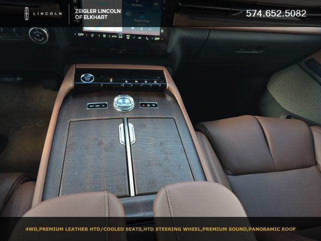 new 2026 Lincoln Navigator car, priced at $101,507