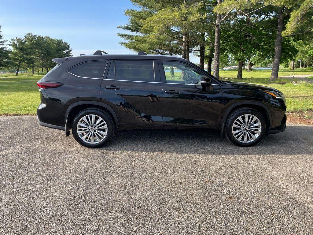 used 2025 Toyota Highlander car, priced at $52,773