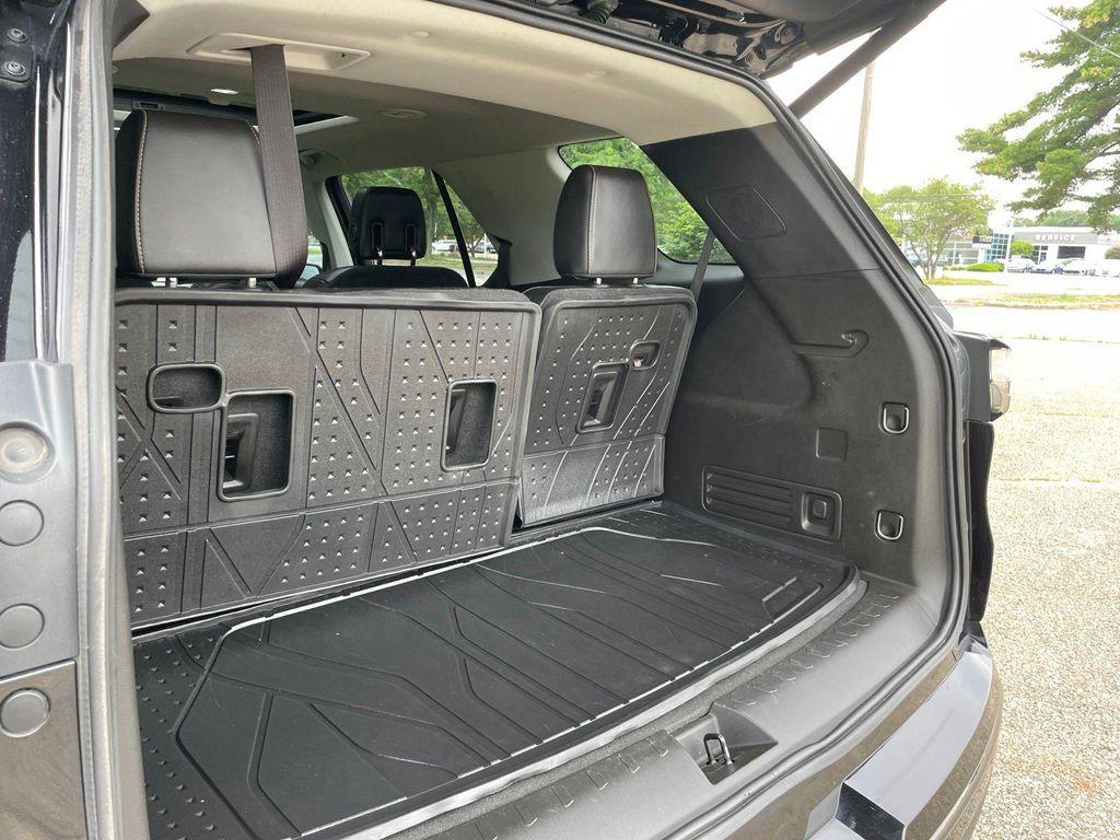 used 2018 Chevrolet Traverse car, priced at $21,257