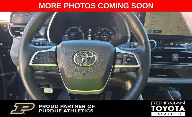 used 2023 Toyota Highlander Hybrid car, priced at $45,262