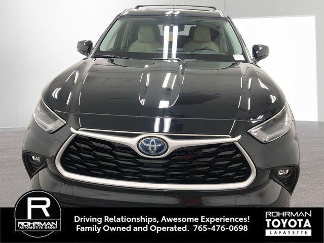 used 2021 Toyota Highlander Hybrid car, priced at $31,918