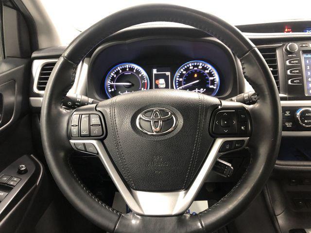 used 2019 Toyota Highlander car, priced at $24,037