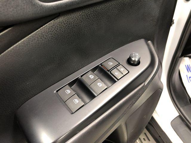 used 2019 Toyota Highlander car, priced at $24,037