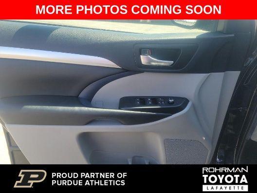 used 2019 Toyota Highlander car, priced at $23,453