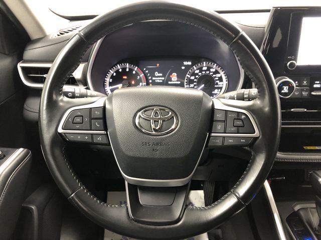 used 2023 Toyota Highlander car, priced at $35,996