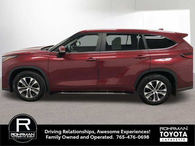 used 2023 Toyota Highlander car, priced at $35,996