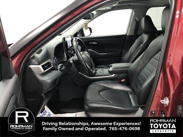 used 2023 Toyota Highlander car, priced at $35,996