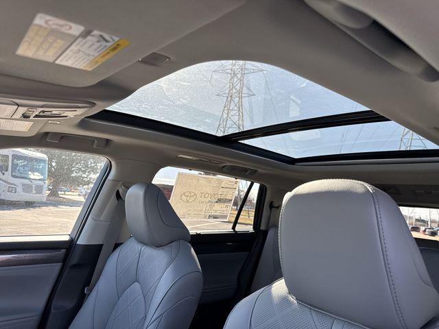 new 2026 Toyota Highlander Hybrid car, priced at $58,416