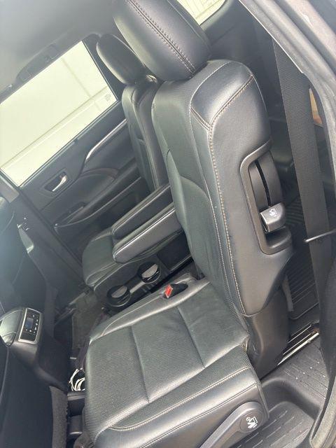 used 2018 Toyota Highlander car, priced at $23,705